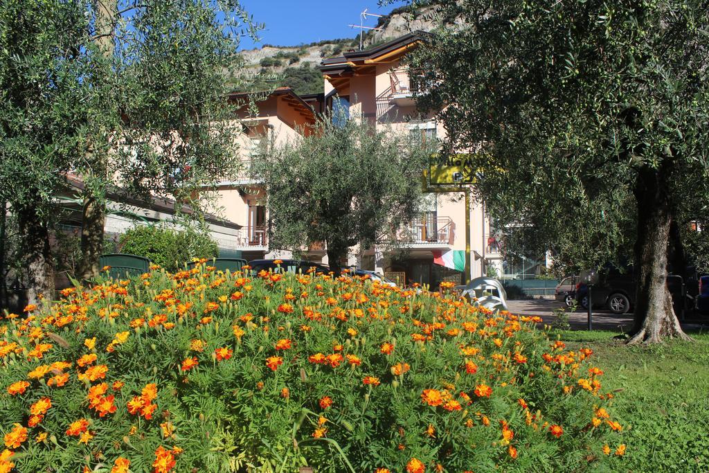 Villa Marina Torbole Sul Garda Luaran gambar