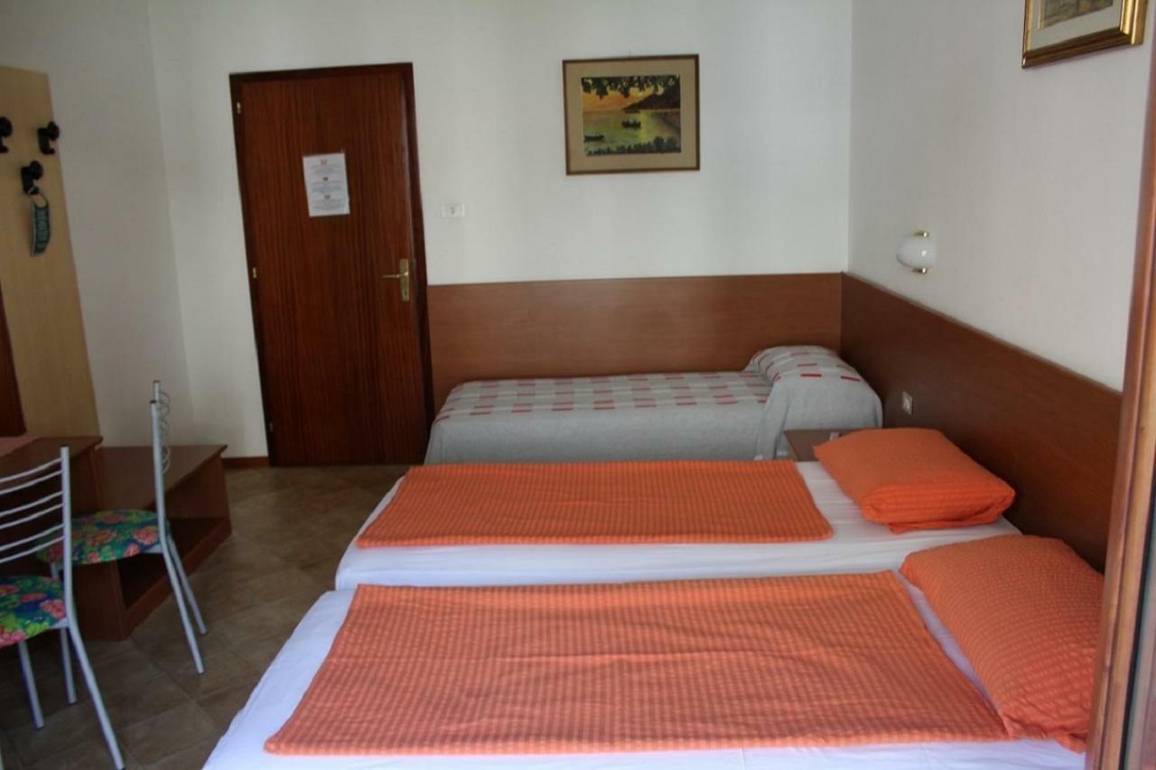 Villa Marina Torbole Sul Garda Luaran gambar