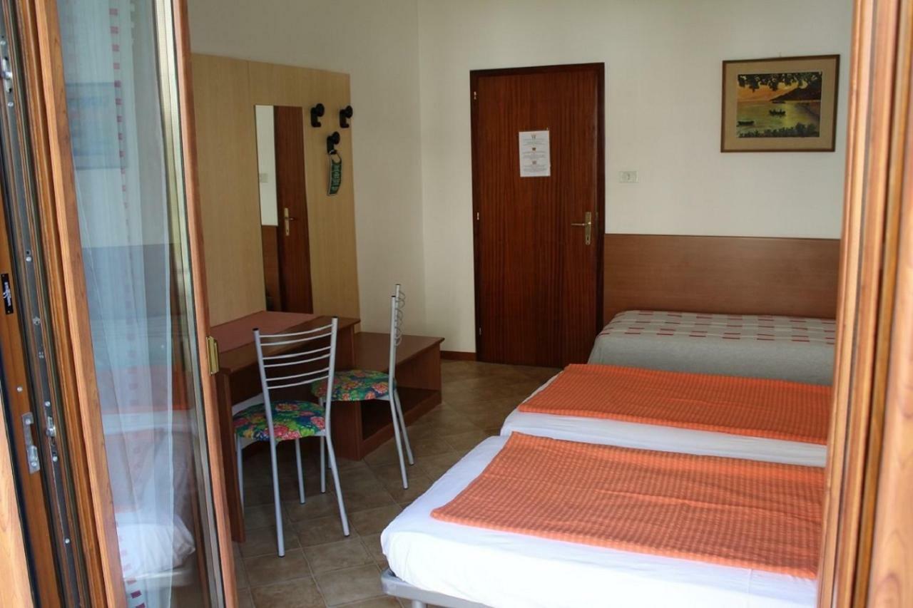 Villa Marina Torbole Sul Garda Luaran gambar